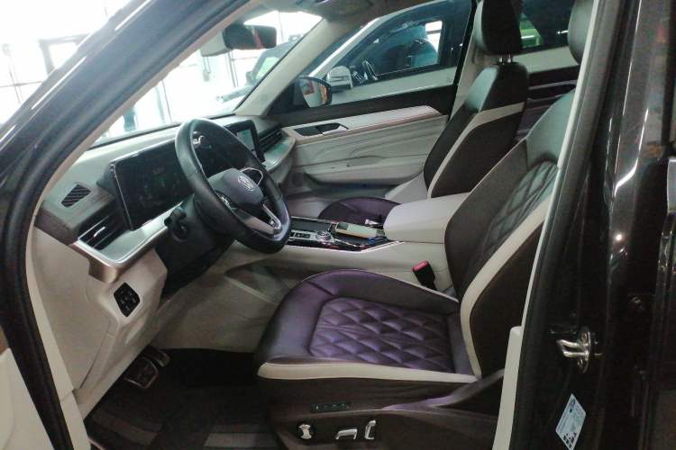 Used Volkswagen Tavendor 2023 380TSI Four-Wheel Drive R-Line Cruise Edition Left Front Seat