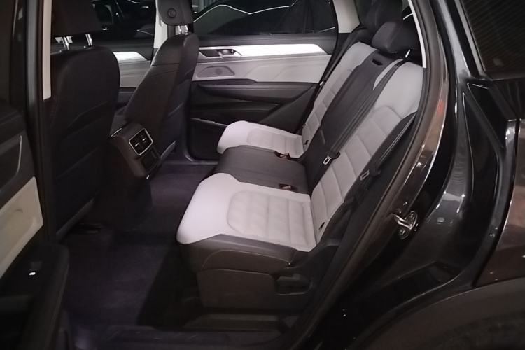 Used Volkswagen Tavendor 2023 330TSI Luxury Touring Edition Left Rear Seat