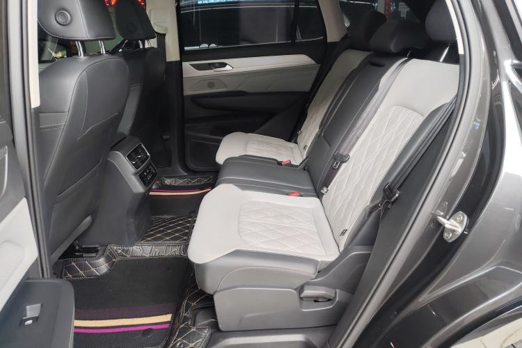 Used Volkswagen Tavendor 2023 380TSI Four-Wheel Drive R-Line Cruise Edition Left Rear Seat