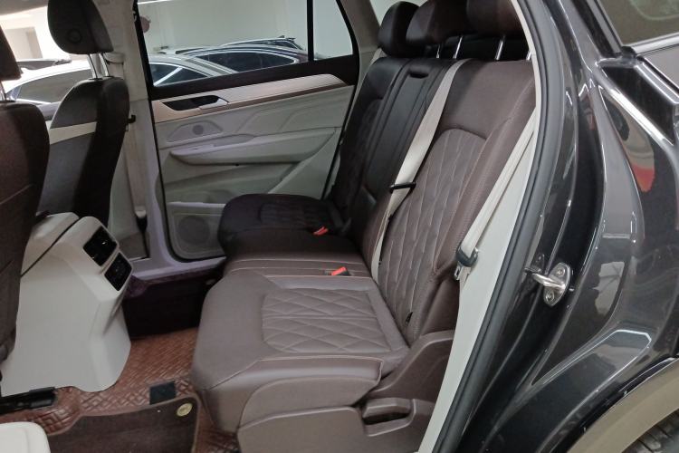 Used Volkswagen Tavendor 2023 380TSI Four-Wheel Drive R-Line Cruise Edition Left Rear Seat