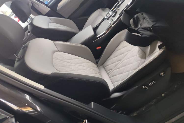 Used Volkswagen Tavendor 2023 380TSI Four-Wheel Drive R-Line Cruise Edition Right Front Seat