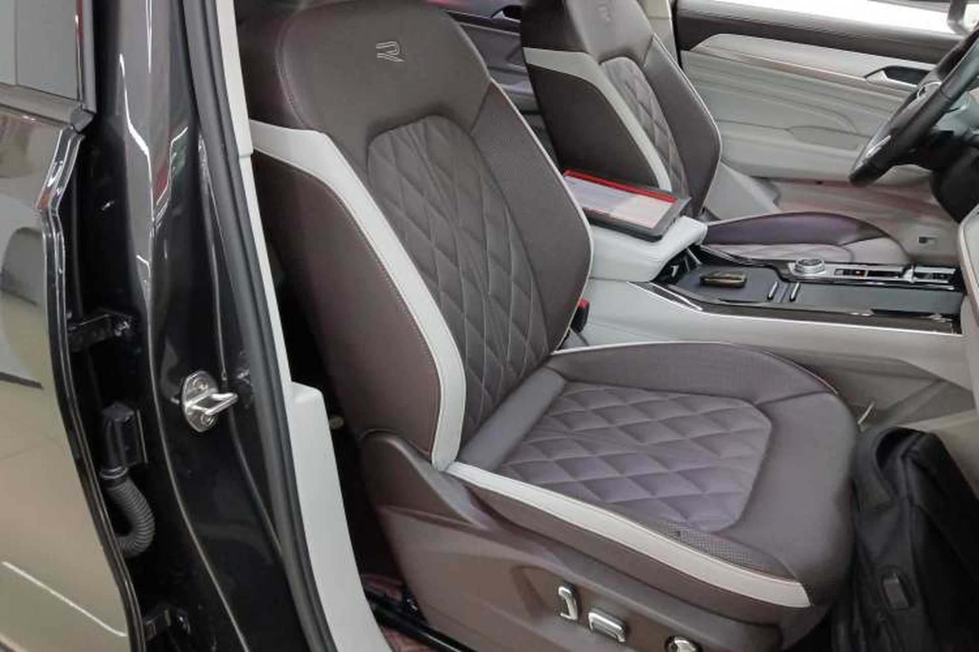 Used Volkswagen Tavendor 2023 380TSI Four-Wheel Drive R-Line Cruise Edition Right Front Seat