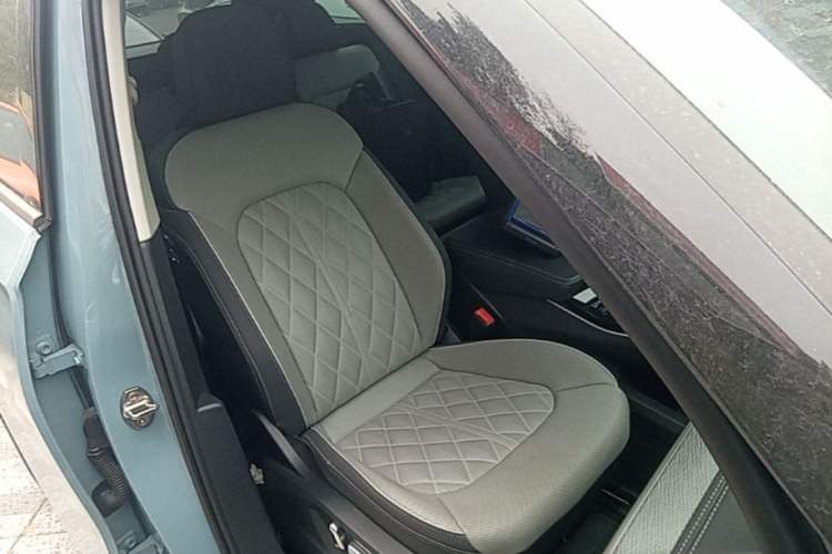 Used Volkswagen Tavendor 2023 380TSI Four-Wheel Drive R-Line Cruise Edition Right Front Seat