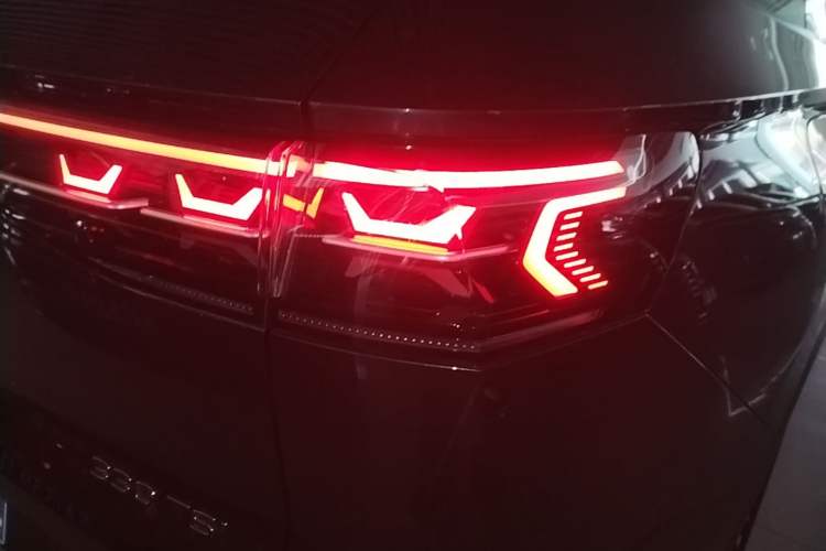 Used Volkswagen Tavendor 2023 330TSI Luxury Touring Edition Right Rear Taillight