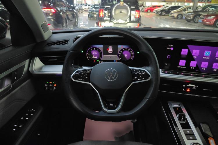 Used Volkswagen Tavendor 2023 380TSI Four-Wheel Drive R-Line First Edition Steering Wheel