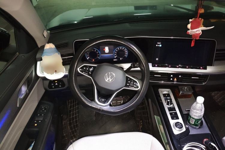 Used Volkswagen Tavendor 2023 380TSI Four-Wheel Drive R-Line First Edition Steering Wheel