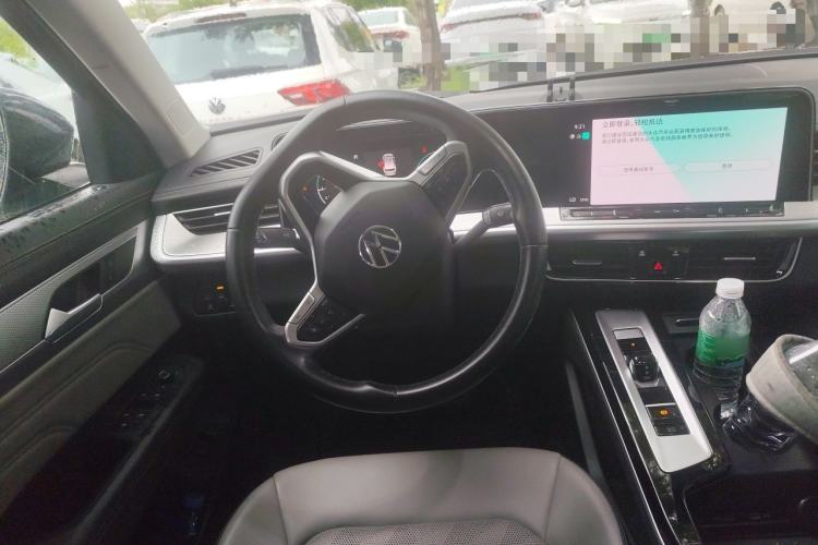 Used Volkswagen Tavendor 2023 330TSI Luxury Touring Edition Steering Wheel