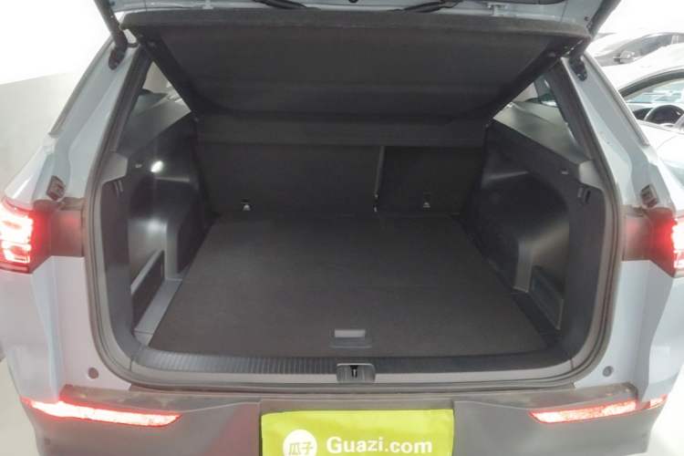 Used Volkswagen Tavendor 2023 330TSI Luxury Touring Edition Trunk