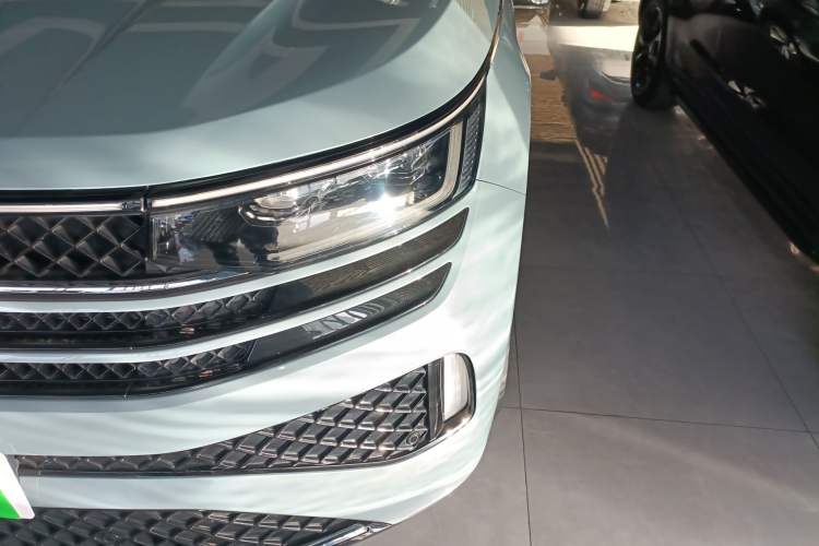 Used Volkswagen Tavendor 2023 380TSI Four-Wheel Drive R-Line Cruise Edition Left Front Headlight