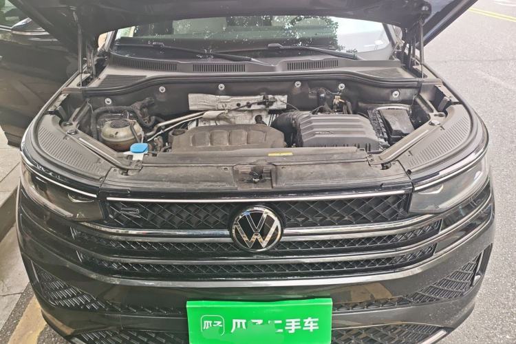 Used Volkswagen Tavendor 2023 380TSI Four-Wheel Drive R-Line Cruise Edition Engine Bay