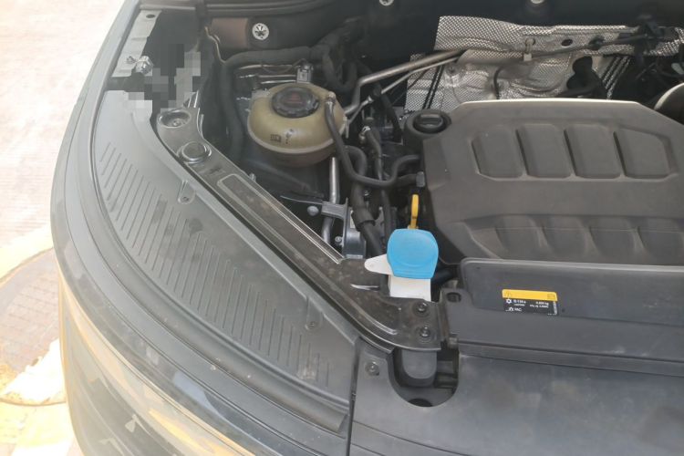 Used Volkswagen Tavendor 2023 380TSI Four-Wheel Drive R-Line Cruise Edition Engine Bay Right