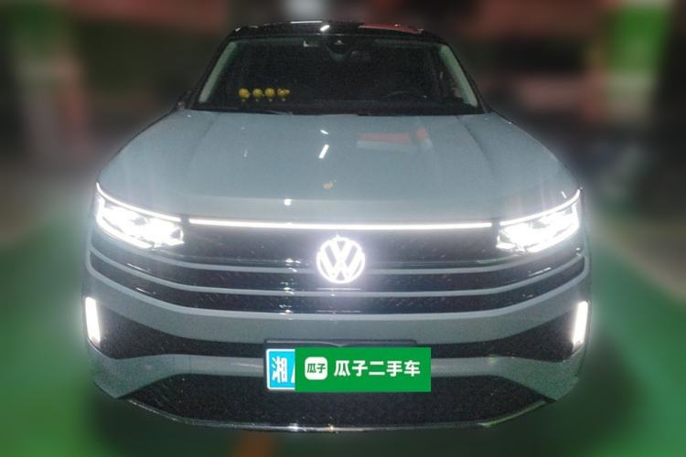Used Volkswagen Tavendor 2023 380TSI Four-Wheel Drive R-Line Cruise Edition Front
