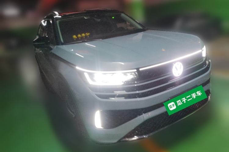 Used Volkswagen Tavendor 2023 380TSI Four-Wheel Drive R-Line Cruise Edition Front Right 45 Deg