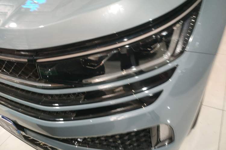 Used Volkswagen Tavendor 2023 380TSI Four-Wheel Drive R-Line Cruise Edition Left Front Headlight