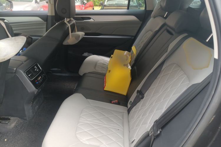 Used Volkswagen Tavendor 2023 380TSI Four-Wheel Drive R-Line Cruise Edition Left Rear Seat