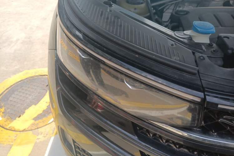 Used Volkswagen Tavendor 2023 380TSI Four-Wheel Drive R-Line Cruise Edition Right Front Headlight