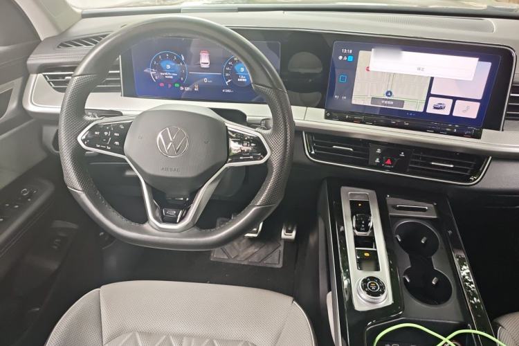 Used Volkswagen Tavendor 2023 380TSI Four-Wheel Drive R-Line Cruise Edition Steering Wheel