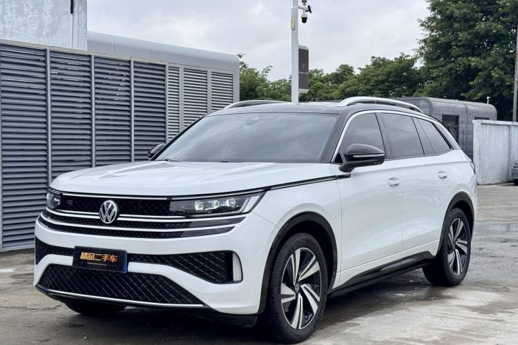 Used Volkswagen Tavendor 2023 380TSI Four-Wheel Drive R-Line Cruise Edition Guazi used car, China used car export, Used car for sale, Used  cars, Cheapest cars for sale