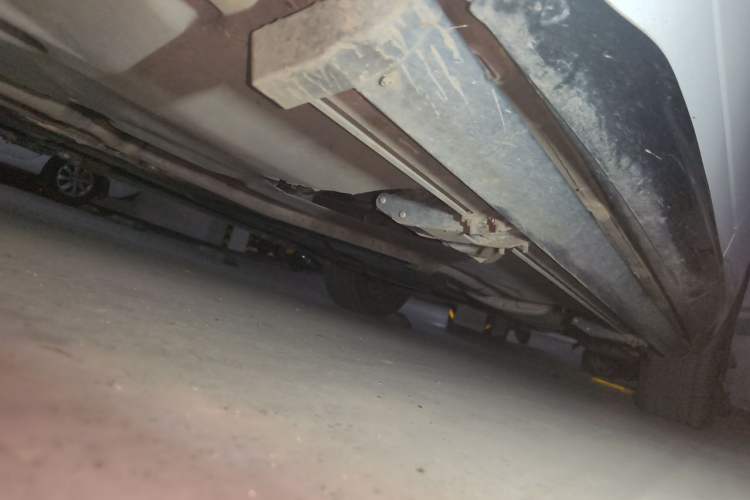 Used Volkswagen Tavendor 2023 380TSI Four-Wheel Drive R-Line Cruise Edition Chassis Front Left