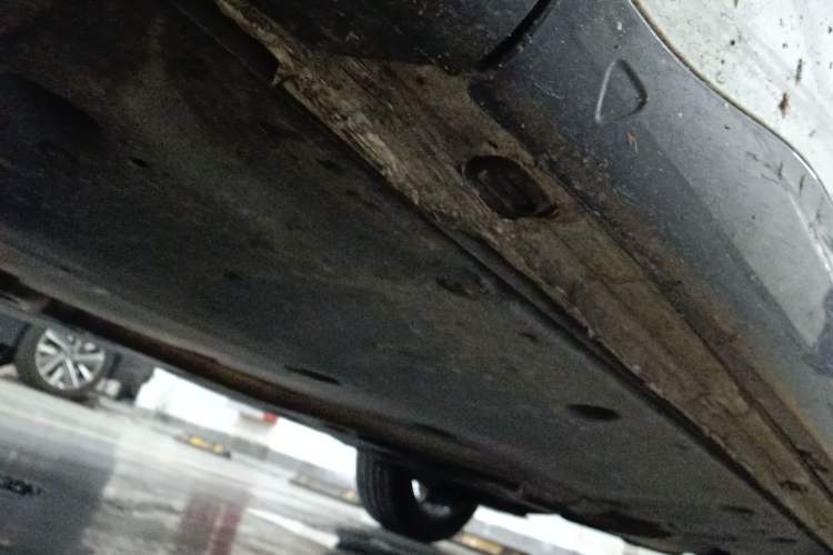 Used Volkswagen Tavendor 2023 380TSI Four-Wheel Drive R-Line Cruise Edition Chassis Front Left