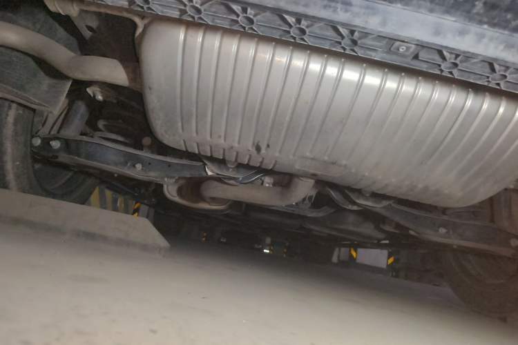 Used Volkswagen Tavendor 2023 380TSI Four-Wheel Drive R-Line Cruise Edition Chassis Rear