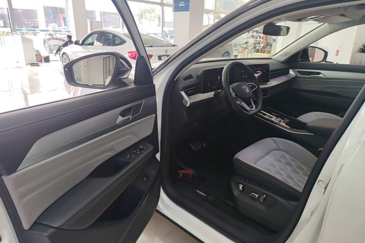 Used Volkswagen Tavendor 2023 380TSI Four-Wheel Drive R-Line Cruise Edition Driver Seat