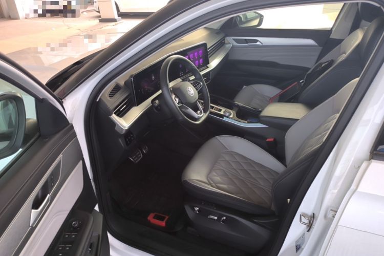 Used Volkswagen Tavendor 2023 380TSI Four-Wheel Drive R-Line Cruise Edition Driver Seat
