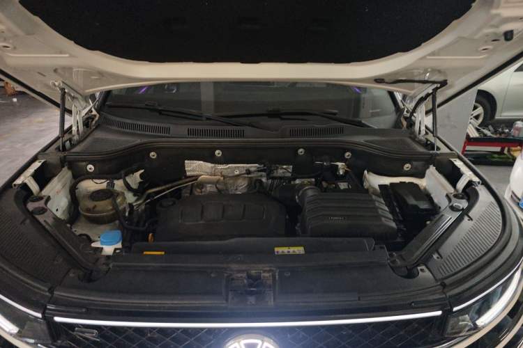 Used Volkswagen Tavendor 2023 380TSI Four-Wheel Drive R-Line Cruise Edition Engine Bay