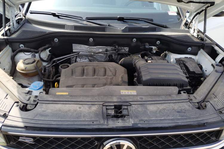 Used Volkswagen Tavendor 2023 380TSI Four-Wheel Drive R-Line Cruise Edition Engine Bay
