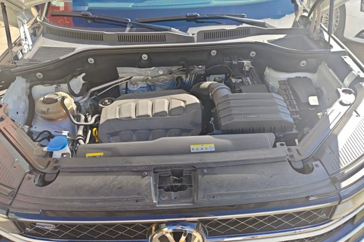 Used Volkswagen Tavendor 2023 380TSI Four-Wheel Drive R-Line Cruise Edition Engine Bay