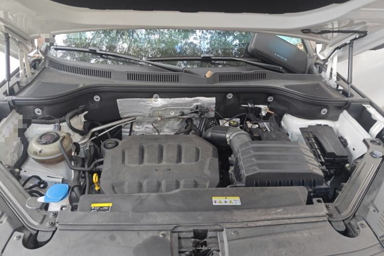 Used Volkswagen Tavendor 2023 380TSI All-Wheel Drive R-Line Journey Edition Engine Bay
