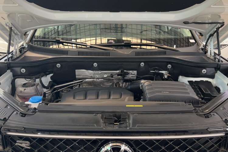 Used Volkswagen Tavendor 2023 380TSI Four-Wheel Drive R-Line Cruise Edition Engine Bay