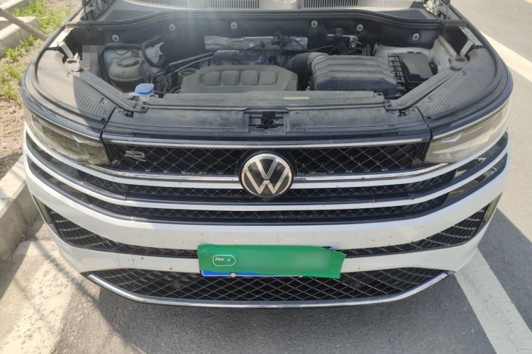 Used Volkswagen Tavendor 2023 380TSI Four-Wheel Drive R-Line Cruise Edition Engine Bay