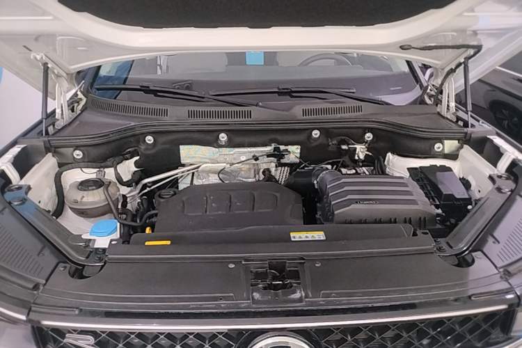 Used Volkswagen Tavendor 2023 380TSI Four-Wheel Drive R-Line Cruise Edition Engine Bay