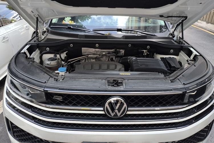 Used Volkswagen Tavendor 2023 380TSI Four-Wheel Drive R-Line Cruise Edition Engine Bay