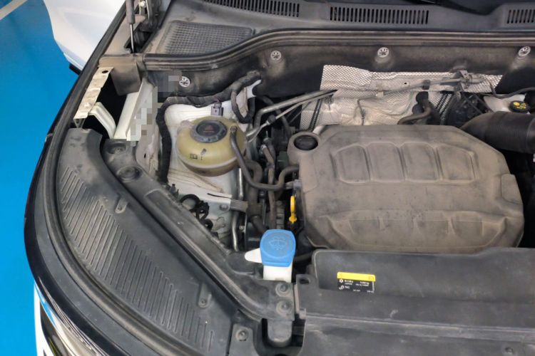 Used Volkswagen Tavendor 2023 380TSI Four-Wheel Drive R-Line Cruise Edition Engine Bay Right
