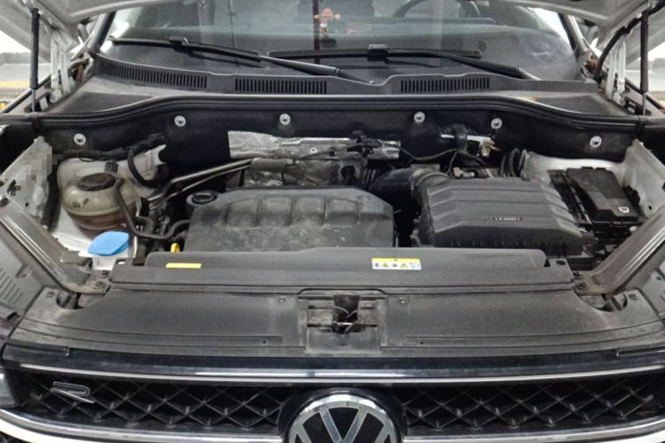 Used Volkswagen Tavendor 2023 380TSI Four-Wheel Drive R-Line Cruise Edition Engine Bay