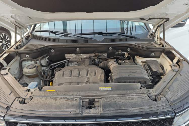 Used Volkswagen Tavendor 2023 380TSI Four-Wheel Drive R-Line Cruise Edition Engine Bay
