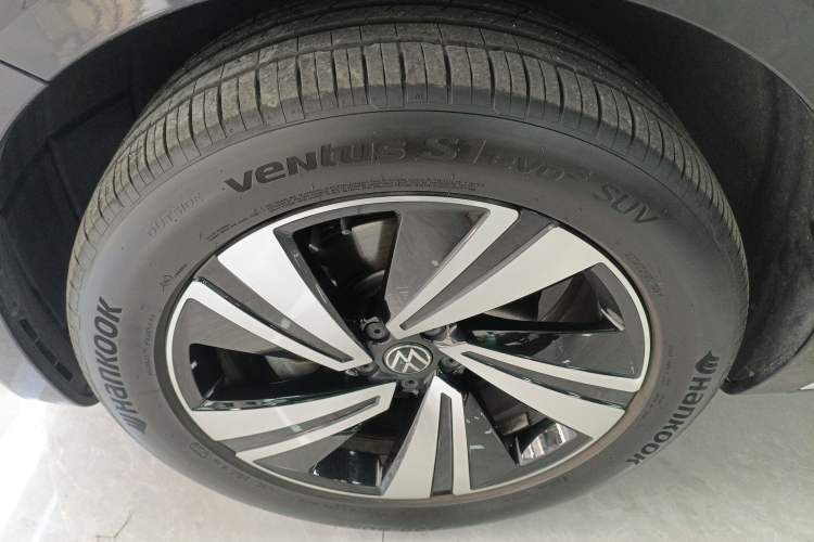 Used Volkswagen Tavendor 2023 380TSI Four-Wheel Drive R-Line Cruise Edition Exterior 2