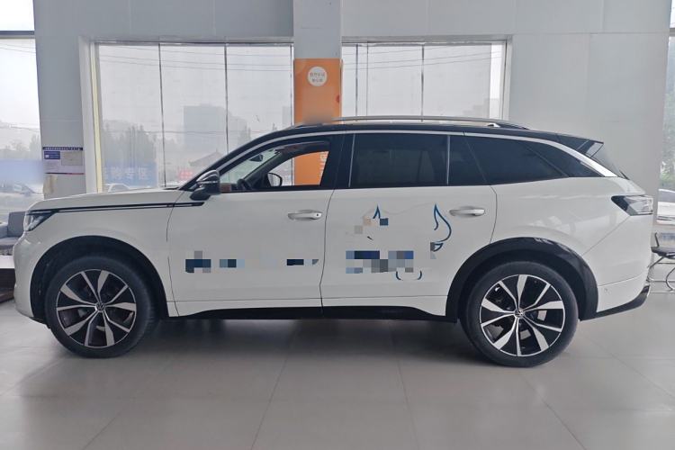 Used Volkswagen Tavendor 2023 380TSI All-Wheel Drive R-Line Journey Edition Exterior 5