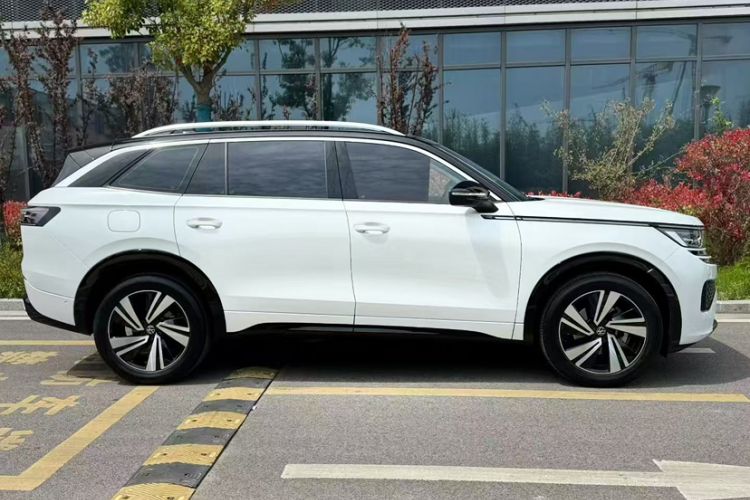Used Volkswagen Tavendor 2023 380TSI Four-Wheel Drive R-Line Cruise Edition Exterior 9