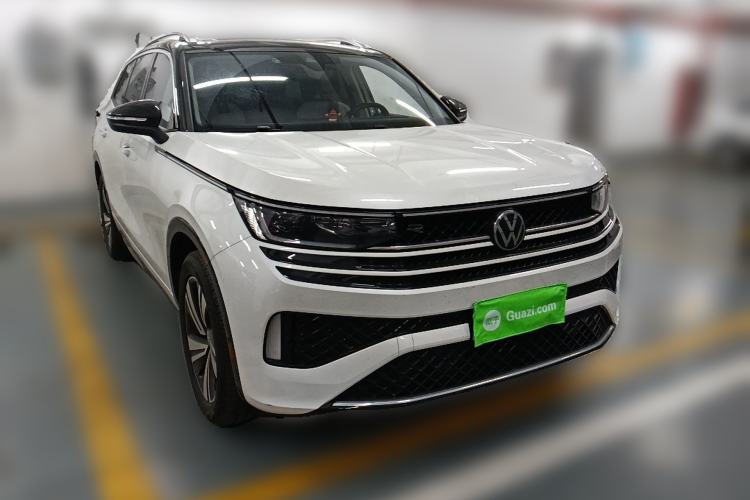 Used Volkswagen Tavendor 2023 380TSI Four-Wheel Drive R-Line Cruise Edition Front Right 45 Deg