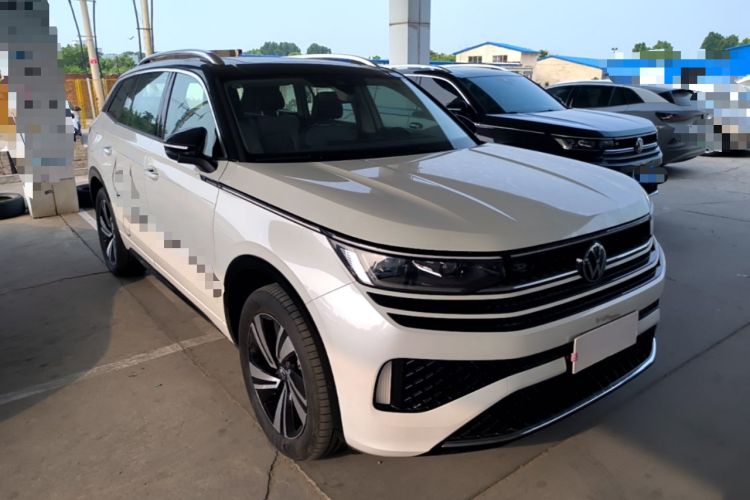 Used Volkswagen Tavendor 2023 380TSI Four-Wheel Drive R-Line Cruise Edition Front Right 45 Deg