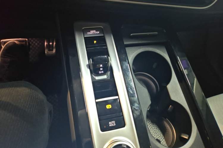 Used Volkswagen Tavendor 2023 380TSI Four-Wheel Drive R-Line Cruise Edition Gear Lever