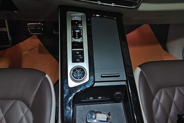 Used Volkswagen Tavendor 2023 380TSI Four-Wheel Drive R-Line Cruise Edition Gear Lever