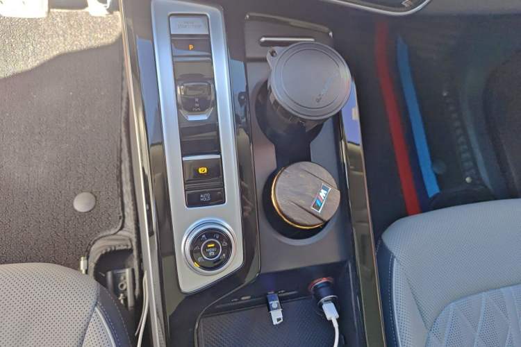 Used Volkswagen Tavendor 2023 380TSI Four-Wheel Drive R-Line Cruise Edition Gear Lever