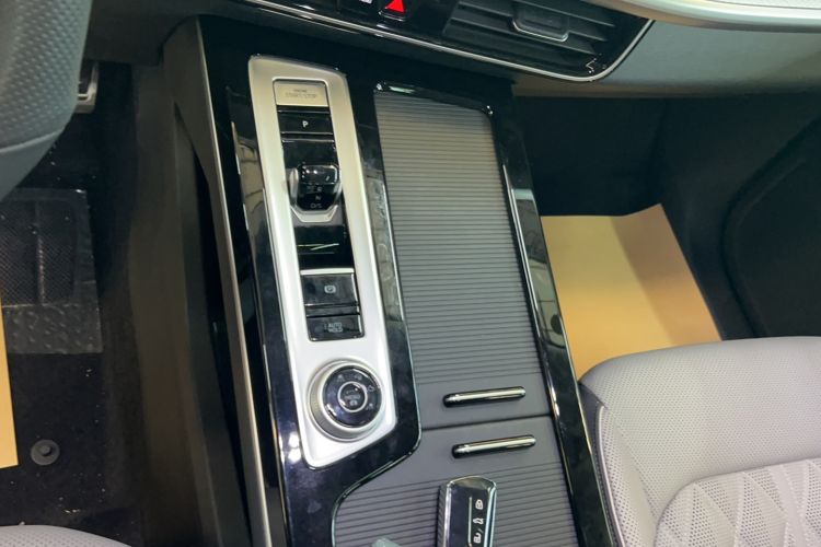 Used Volkswagen Tavendor 2023 380TSI Four-Wheel Drive R-Line Cruise Edition Gear Lever