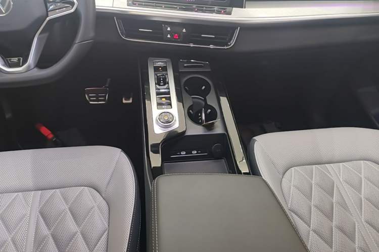 Used Volkswagen Tavendor 2023 380TSI Four-Wheel Drive R-Line Cruise Edition Gear Lever