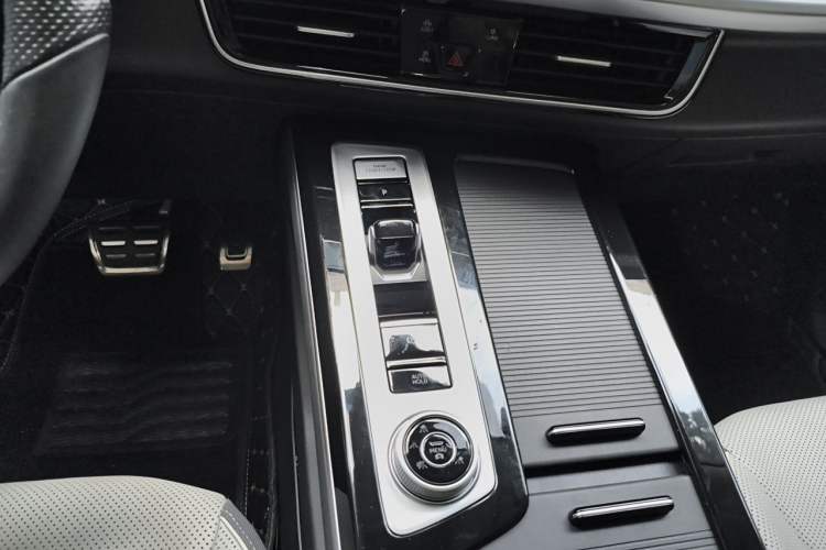 Used Volkswagen Tavendor 2023 380TSI Four-Wheel Drive R-Line Cruise Edition Gear Lever