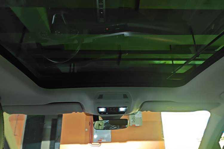 Used Volkswagen Tavendor 2023 380TSI Four-Wheel Drive R-Line Cruise Edition Headliner